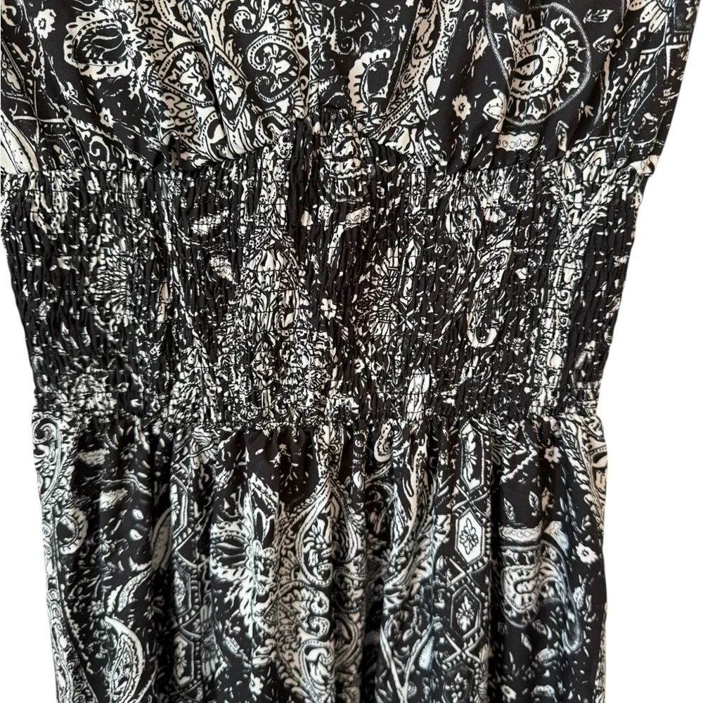 Black & White Stretch Maxi Dress - Picture 3 of 5